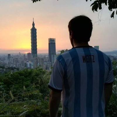 Rosarino que se fue y volvió //
Papá x2 //
Ingeniero, ex-@google ex-🚣 , ahora en ad-🐐 //
RTs = ¯\_(ツ)_/¯
עם ישראל חי