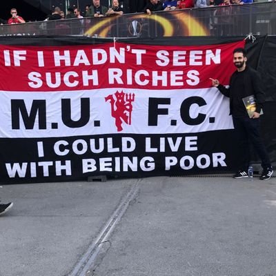 25. UCLAN Masters graduate. Stretford End season ticket holder.