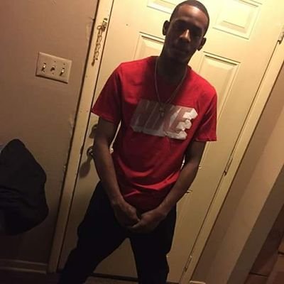 Mane I'm just living life an may talk a lil shit just trying to make it I ain't better then nobody