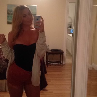 sabbyney's profile picture. 22 // con-ed @ queensU // surround yourself with love