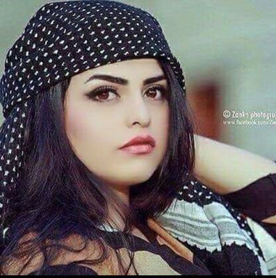سأبقى مبتسم .. وسأضحك بأعلى صوتي .. فانظر الى بسماتي .. واسمع ضحكاتي .. واعلم أيها الانسان .. انك أضعف من أن .. تبكيني
