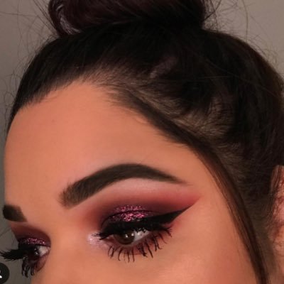 glamduomua's profile picture. Makeup artist