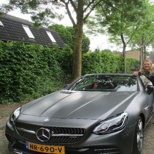 DAG NIET GELACHEN IS ALS EEN DAG NIET GELEEFT