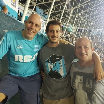 Hincha, socio y enfermo de @RacingClub de Avellaneda igual que mis cuatro generaciones pasadas.