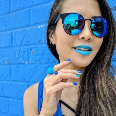 style blogger || medical editor || fakie kickflipper || wanna-be street fighter player || pretty good eater