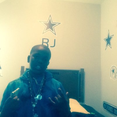 bigbaddy23's profile picture. can you follow me please