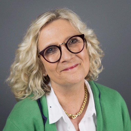 Joanna Crosse is Voice & Presentation Coach and Executive Communication Coach. As a journalist she has worked for ITV, BBC, GMTV, Channel 4 & Channel 5.