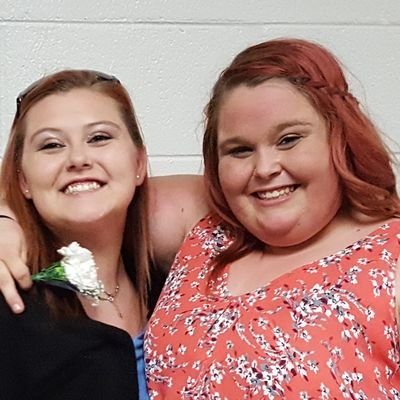 Rachael_Lapradd's profile picture. Love my littlefamily