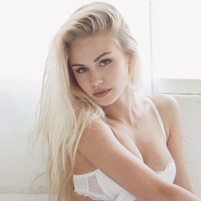 RPG_SCARLETT's profile picture. ||ne jamais gâcher un pardon avec une excuse🚮|| ✈️los angeles