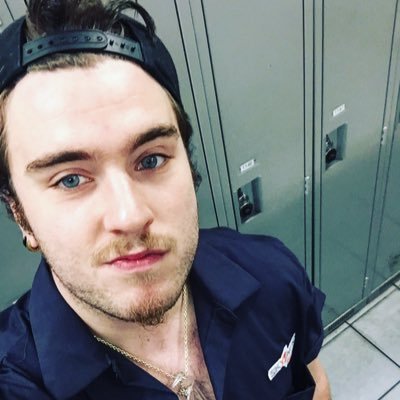 jluis4566's profile picture. 22