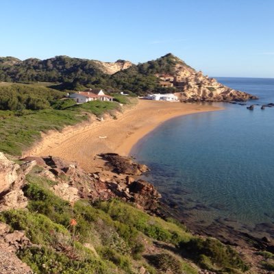 Imatges i temes relacionats amb la costa i el litoral de Menorca.
