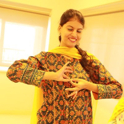 SaniaSidiki's profile picture. Hogwarts graduate living in Westeros. I support @Arsenal and #TeamSagittarius FTW! A Pakistani in search of Putin. 🇷🇺 Instagram: saniareads