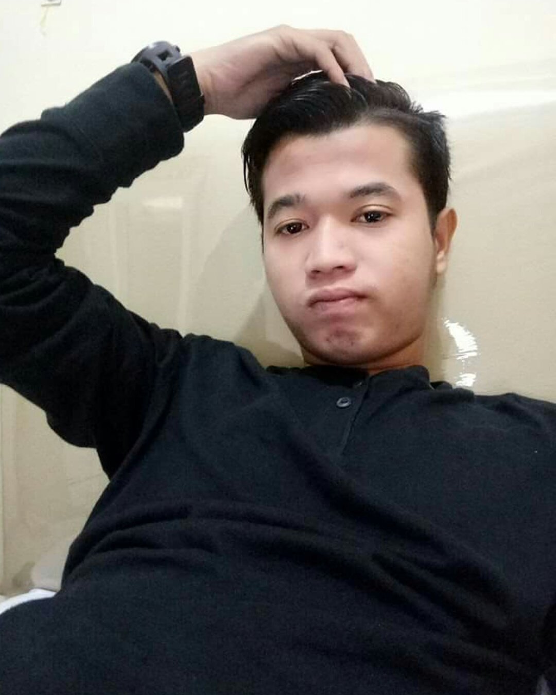 Bergaul dan bertemen sama siapa aja yg penting asik