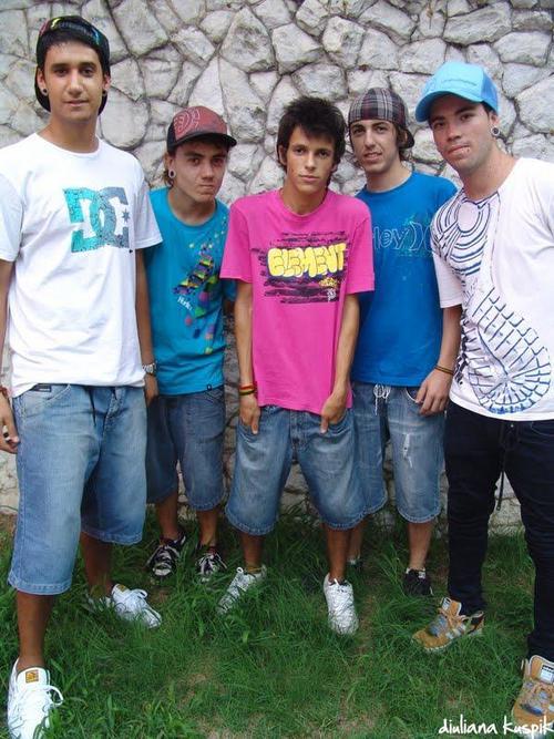 Somos uma banda de Hardcore com uma boa dose de positividade.