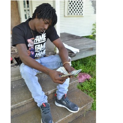 F.T.H 💰💰Rip tristo 😇Hustler CEO for booking features email Kndll_wlls@yahoo.com go Download Trap Money out Now https://t.co/GRW8tckU6H