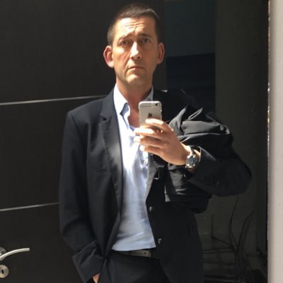 Avocat au Barreau de Lille, activité dominante en droit pénal.