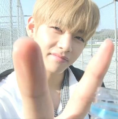 this is a free follow from @happytaehyungie follow @happytaehyungie instead of this acc !!!