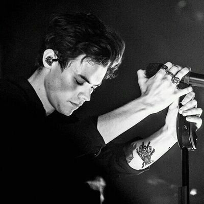 nadinesm12's profile picture. pra toda dinada uma quinta, e intelectuais no tshawn do Harinaldo ke @LeAndrade12