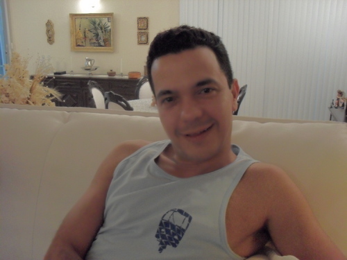 Advogado, Assessor Juridico da Associação Nacional de Clinicos Veterinários, Presidente da Associação Regional de ELA/MG.