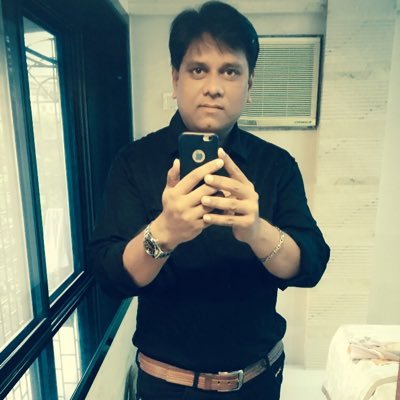 अच्छा लगूँ आजा🥰 नय तो बच के तु निकल ले ..😂😂😂