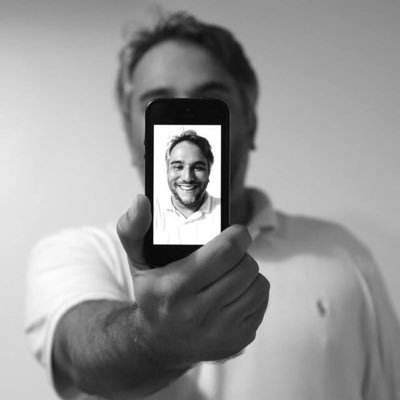 guilhermearruda's profile picture. Era pra eu ter nascido rico, mas o que importa mesmo é a saúde, né?