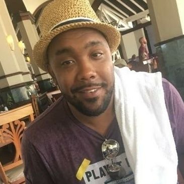 Born and raised in Detroit and been in AZ since 2012 | Realist | Unapologetically Black | BLM | @WayneState Alumni | Husband to @angiehartless