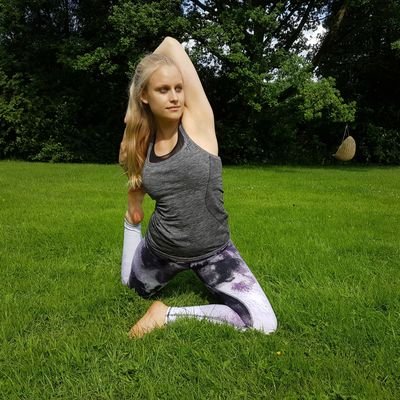 Health Coach student at Institute for Integrative Nutrition, yoga student and journalist major
