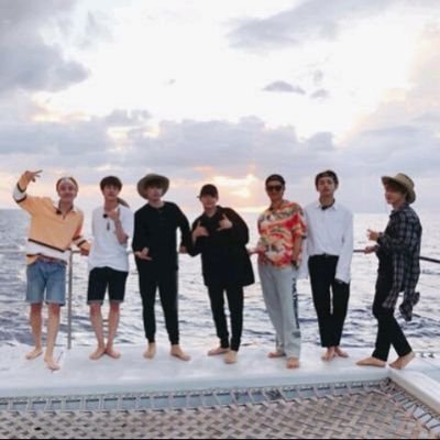 aurora_sharon's profile picture. Vkook is love is live