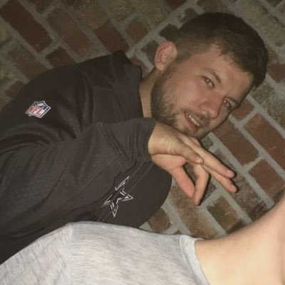 Cowboys, Cubs, & my beloved Dubs / Hip-Hop head / movie buff / Lapa enthusiast