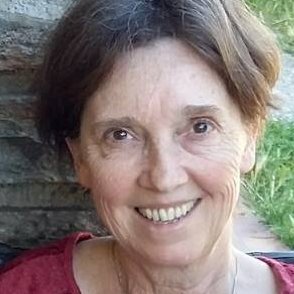 kodile300's profile picture. Il suffirait de vivre simplement pour que simplement les autres puissent vivre Gandhi