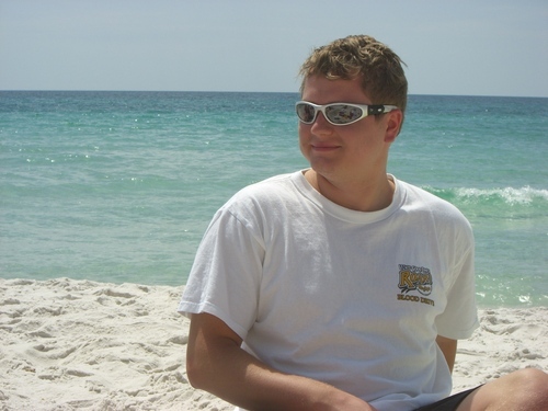 I live in O'Fallon, MO and work in Westport Plaza.  Graduated from Mizzou with Electrical and Computer Engineering degrees in '07.