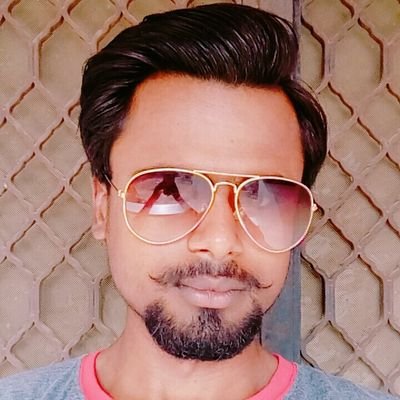 My Name Is Vaibhav & I am 21 or Study Now .....