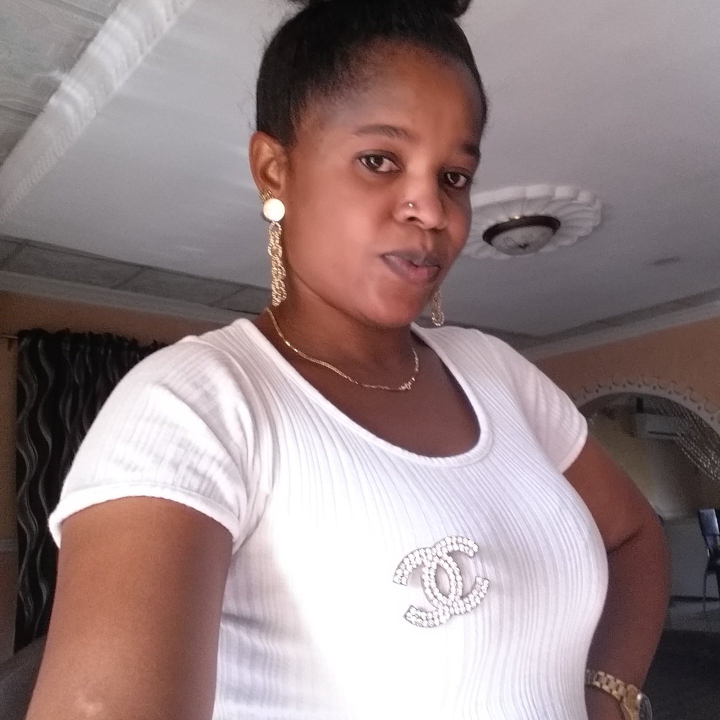 LivingTestimo20's profile picture. 