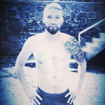 Ivanof
Deporte
fútbol, karate, natacion. 
Música, viajes, comida...
PERÚ 🇵🇪
+51 970368921