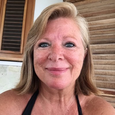 ArianeArianeval's profile picture. L'histoire a ses hivers l'homme à la mémoire des étés !