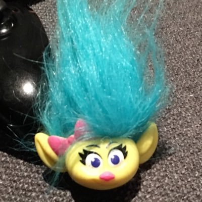 AdamskiJP's profile picture. old alt account I'm sitting on to ensure enough time passes before I can let anyone take my old name.