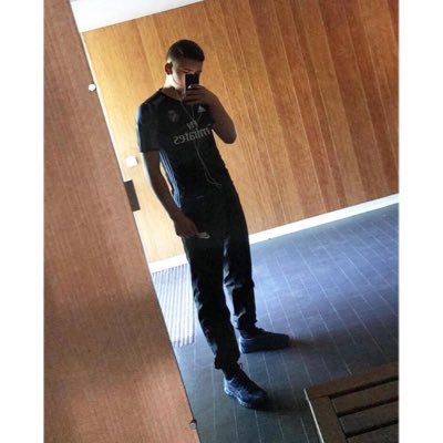 _samitouil's profile picture. 👻snap: sami.tl