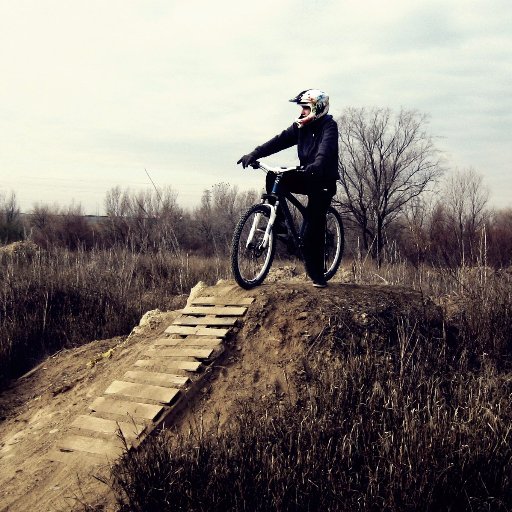 Apasionado por las nuevas tecnologías y el deporte 📱🏀🚵