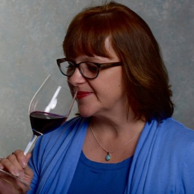 We make learning about wine a joyful experience!