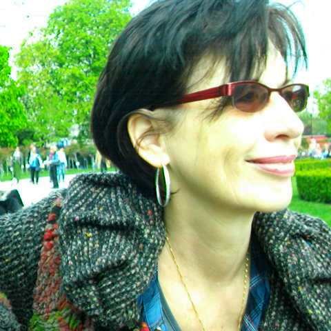 christella1314's profile picture. 🙂🙂