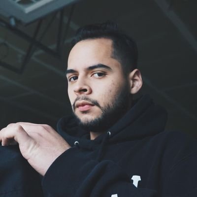 Quenan10's profile picture. Big heart with a passion for car's

👻:quenan01