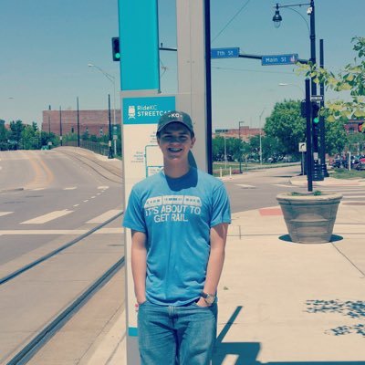 UMKC '24 🦘
Army National Guard 🇺🇸🗽
I love music, real estate, cities, and all other types of creativity! 🎵🏡 🏙🎬🛋️🎨
Snap: JLowe2018