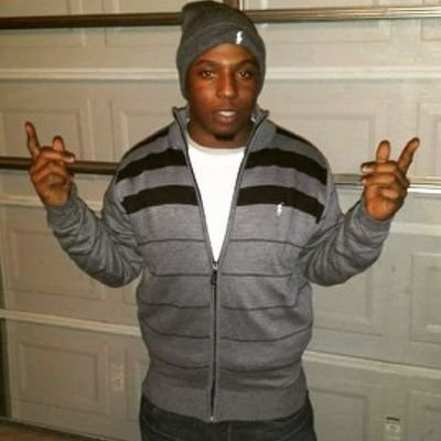 royaltaybo's profile picture. making boss moves so stand down