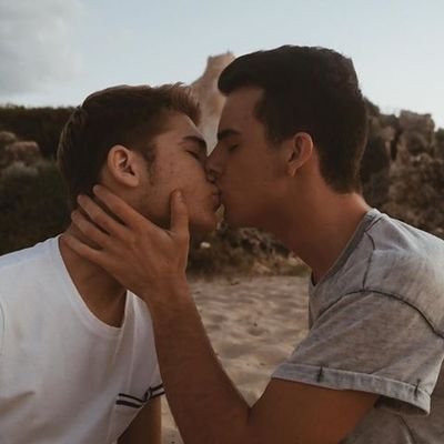 •supporting connor and harrison❤
•You Can't jude them if you don't know who they are. ❤ Loveislove❤
|@connorpwalker & @harrisonjmac|