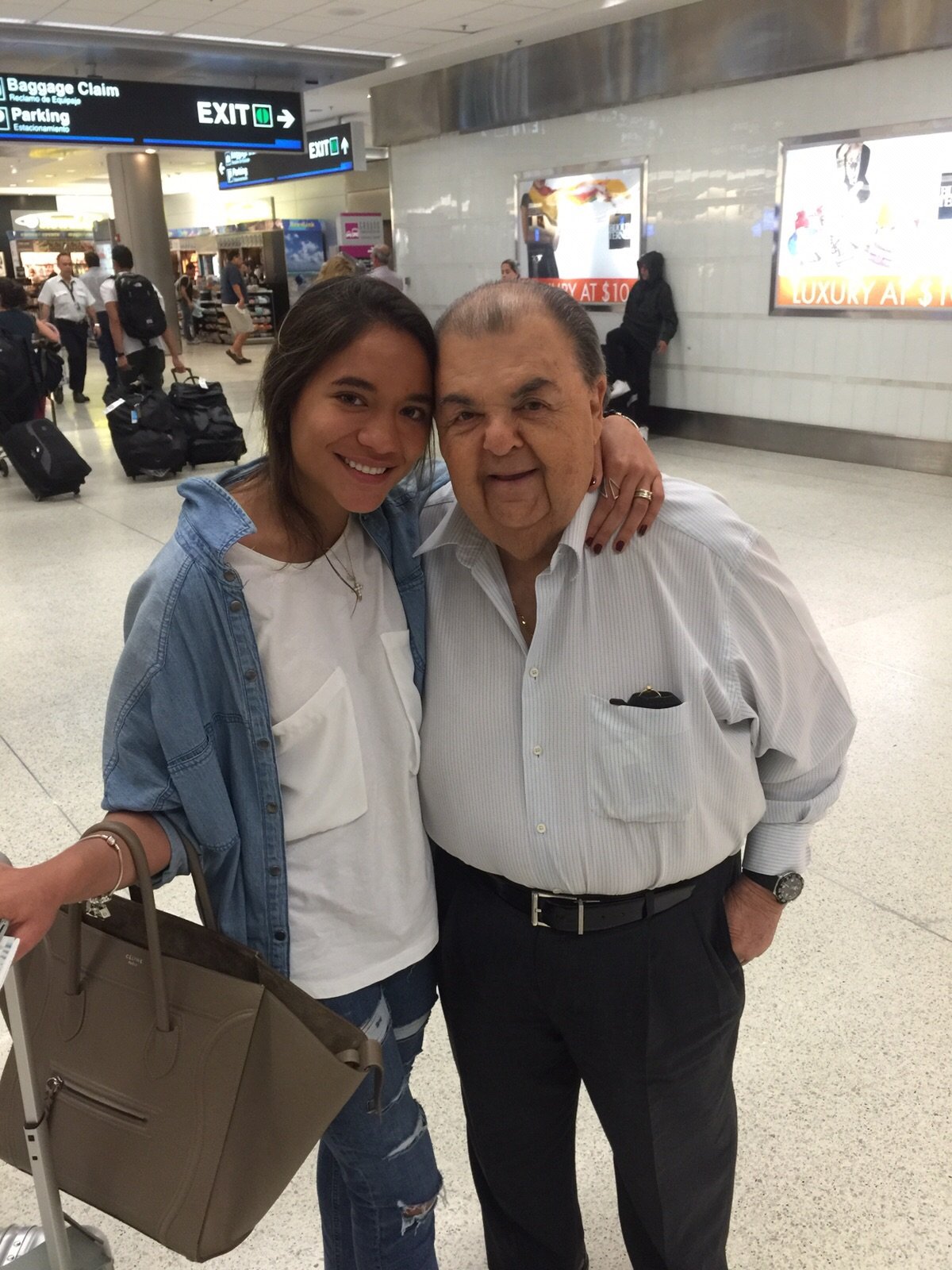 Relaciónes Públicas y Comunicación Estratégica. Apasionada por la cocina. Orgullosamente hondureña. Olimpista de ❤️. Amo a Dios y a mi familia. Me gusta servir.