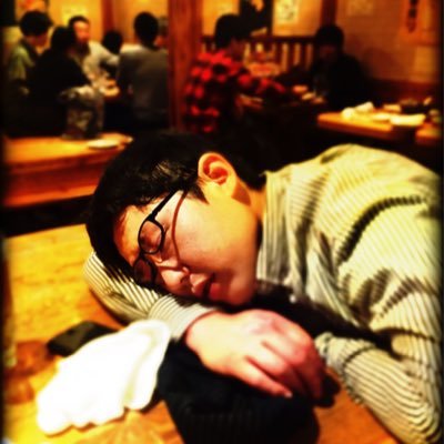 キャプテン・ロットンズのボーカルです。バンドアカウント→@the_captain6ts 現在ユーチューバー中→https://t.co/dN9eZzJ0u2 チャンネル登録よろしくな!