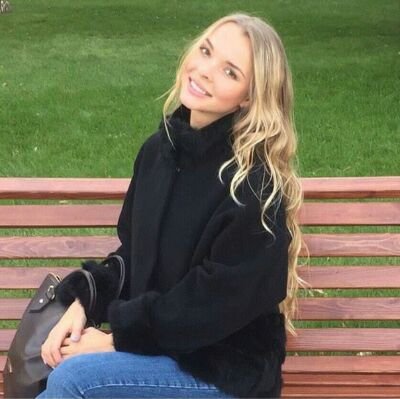 Je me prénomme Marie j'ai 28 ans je suis célibataire sans enfants !
Je réside en France et je vis toute seule !
Je suis une femme sérieuse sincère