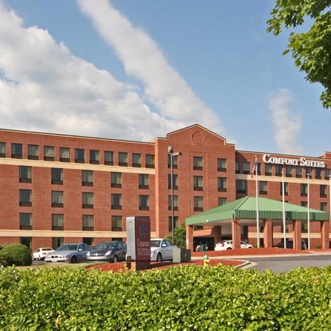 Comfort Suites Outlet Center in beautiful Asheville, NC is a 125 room all suite hotel that offers a convenient location adjacent to Asheville Outlets.