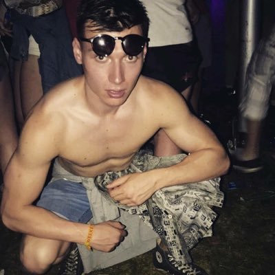 YOLOGrandad's profile picture. pengting