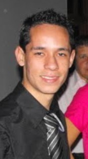 Marido, gremista, designer grafico, impressor, comunicao visual em geral!